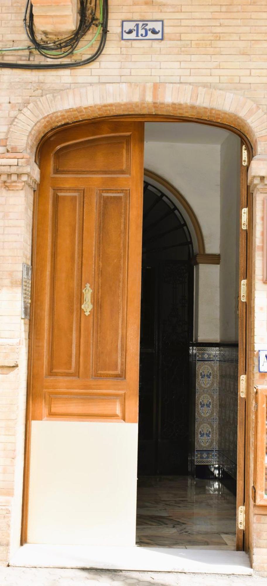 Puerta Carmona Apartment Seville Exterior photo
